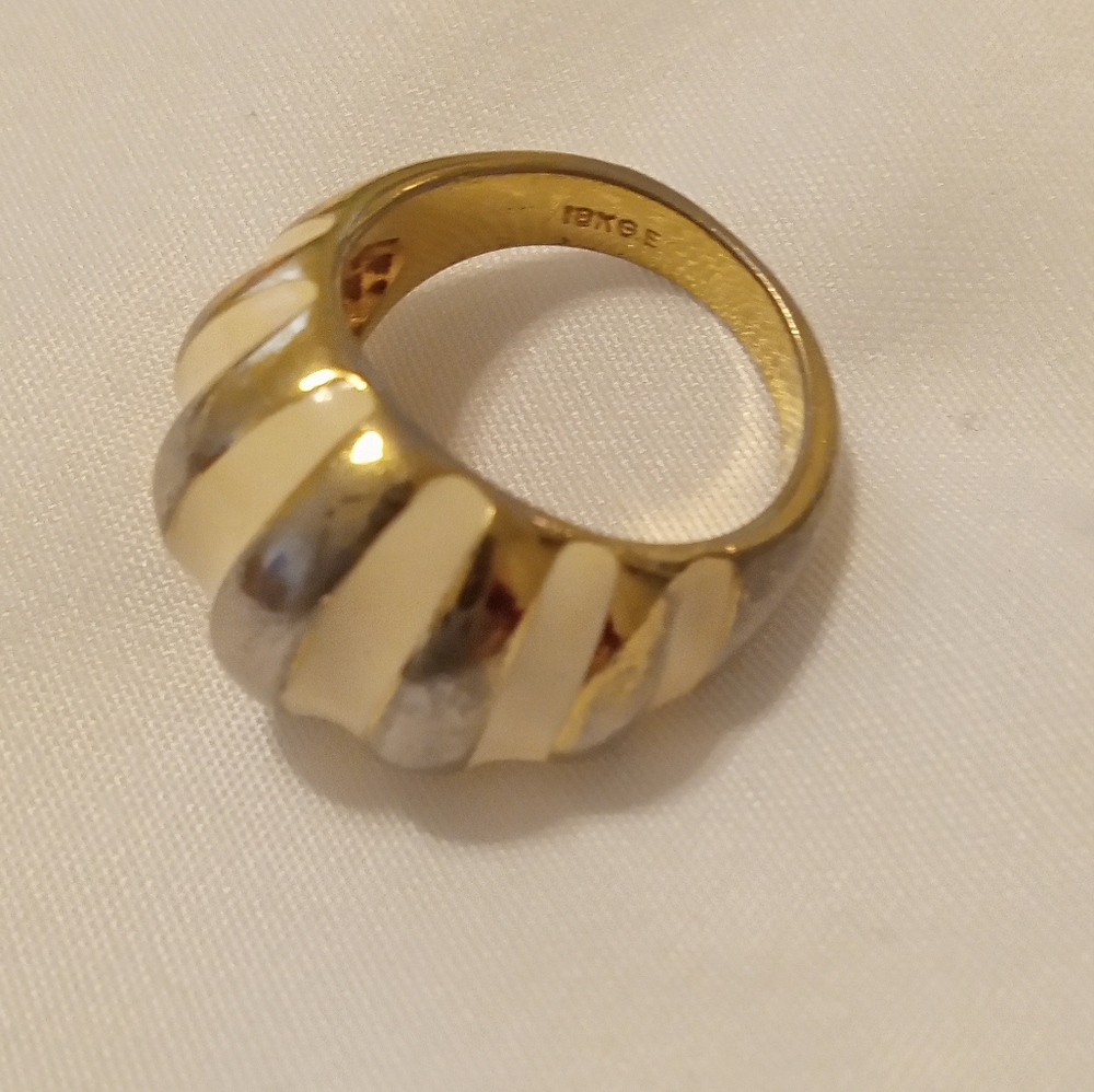 Vintage 18 K gold ring size 8